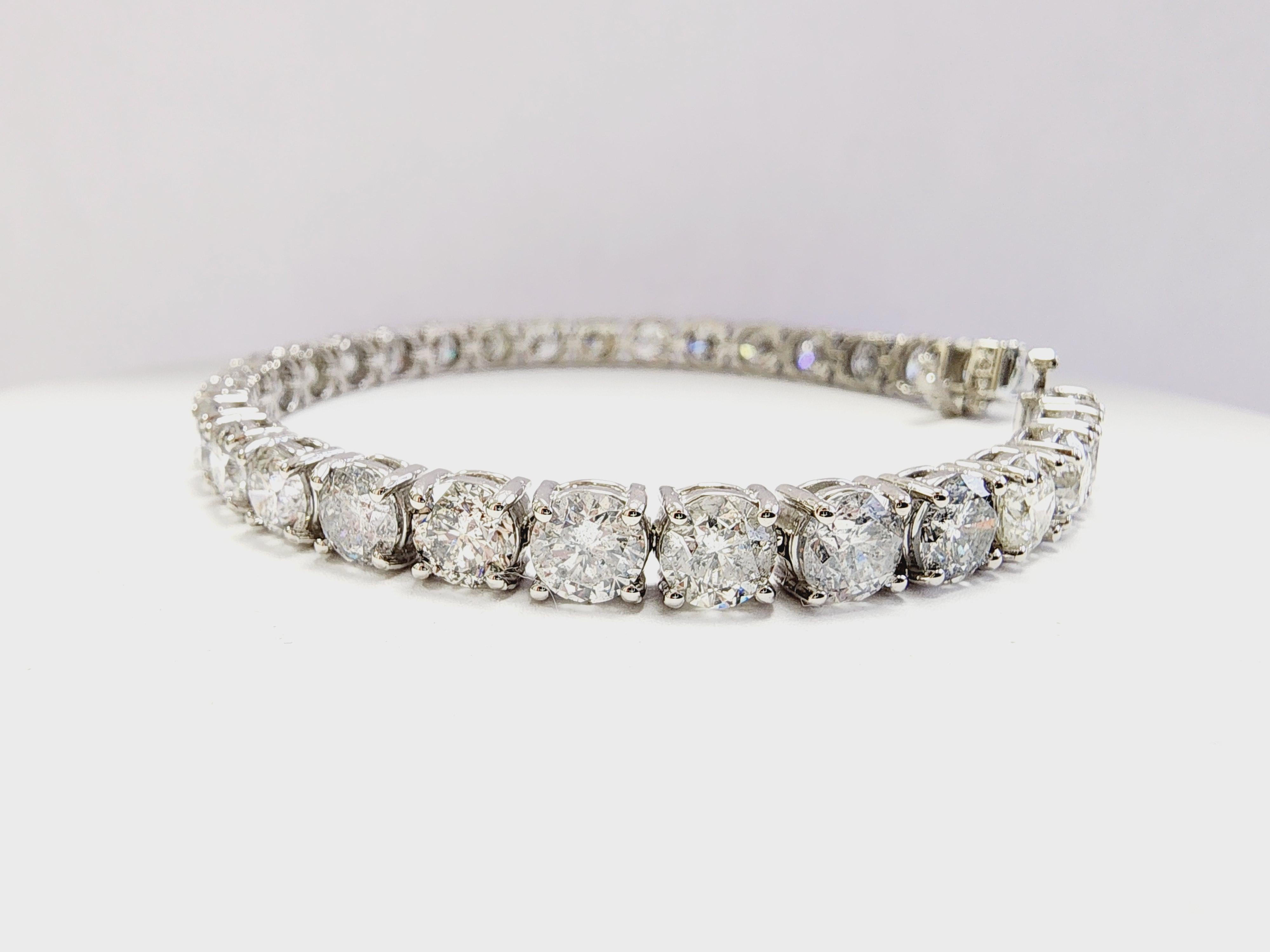 Women's or Men's 22.01 Carat Natural Diamond Tennis Bracelet in 14K White Gold