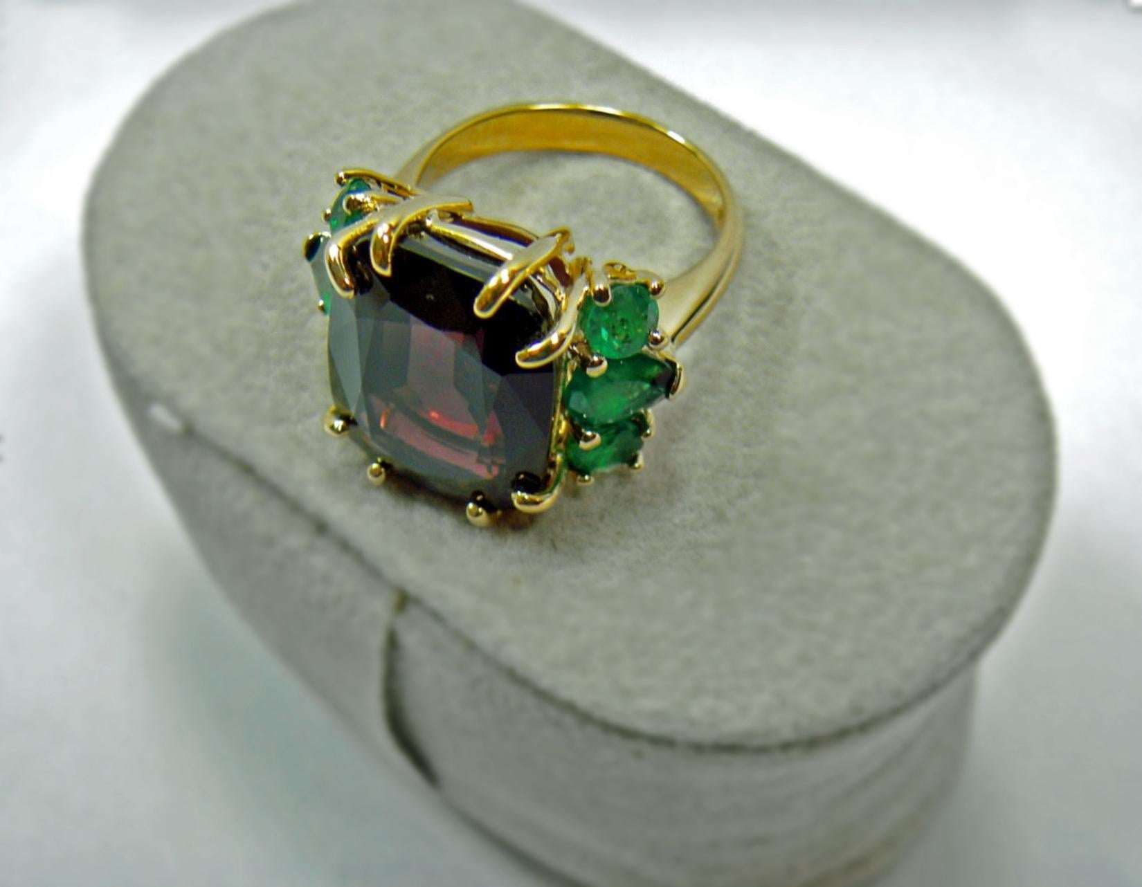 22.03 Carat Certified Fine Spinel Colombian Emerald Ring 18K For Sale 7