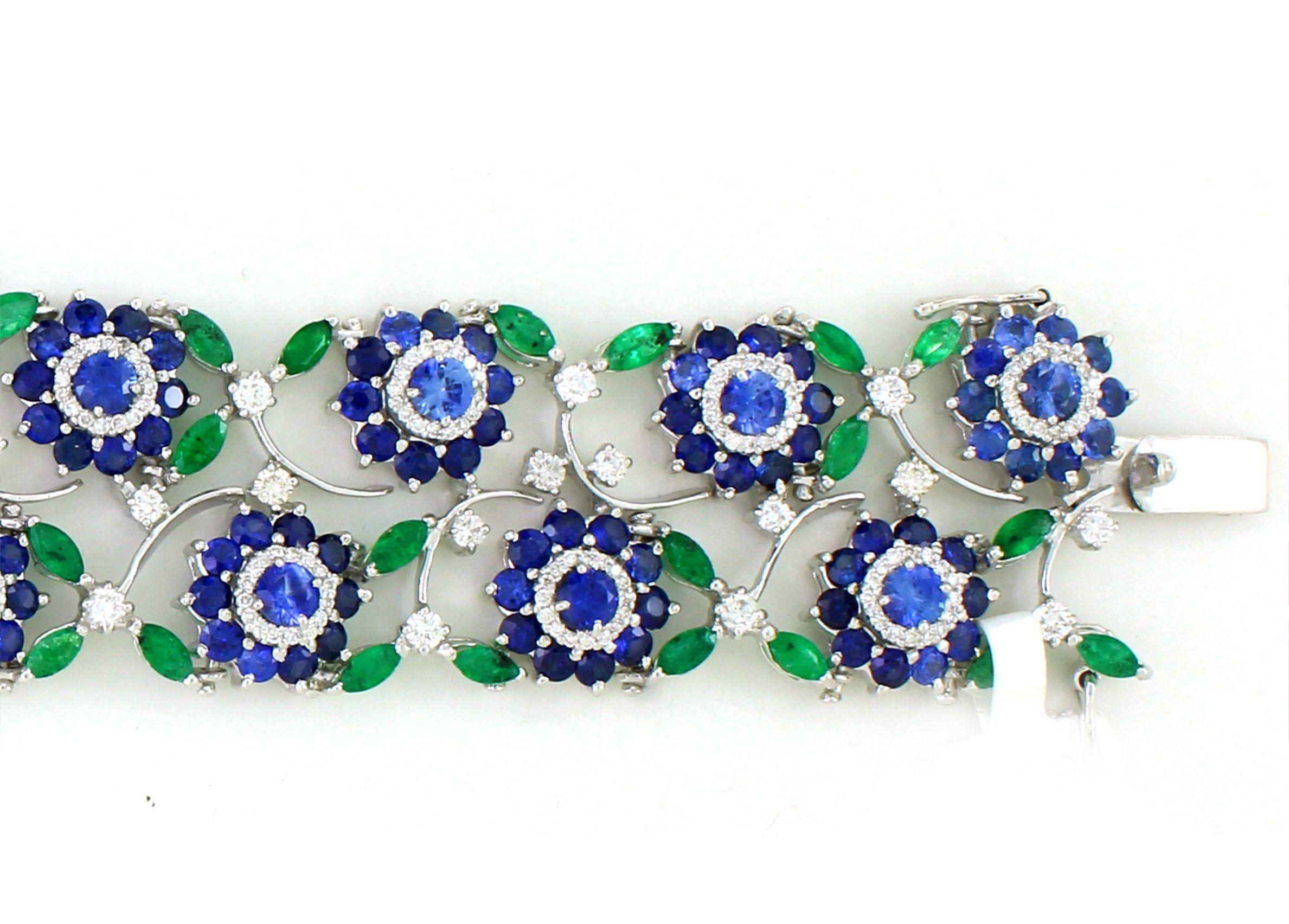 Marquise Cut 22.04 cts of Emerald and sapphire Bracelet For Sale