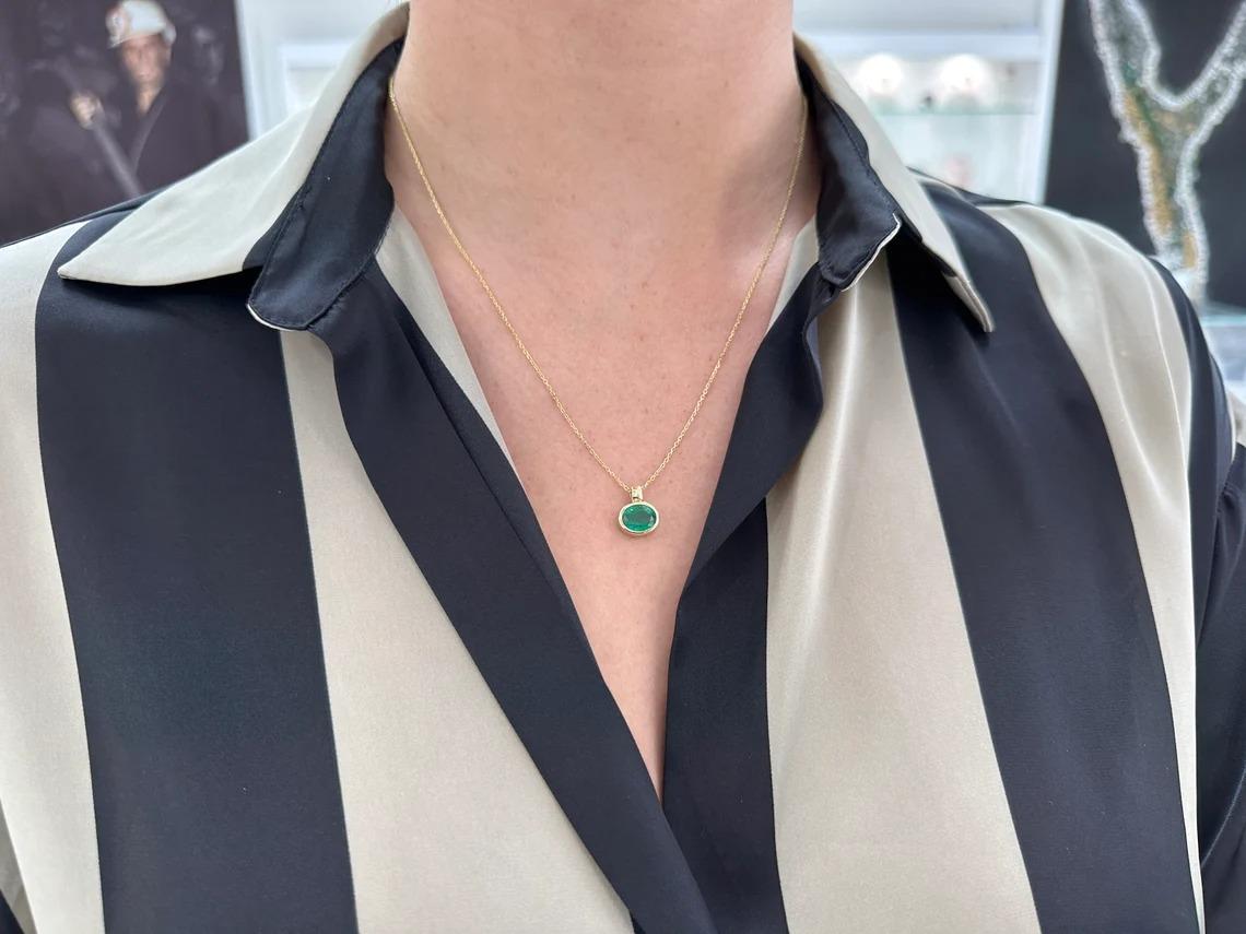 Women's 2.20ct 14K Natural Rich Dark Green Oval Cut Solitaire Bezel Pendant Necklace For Sale