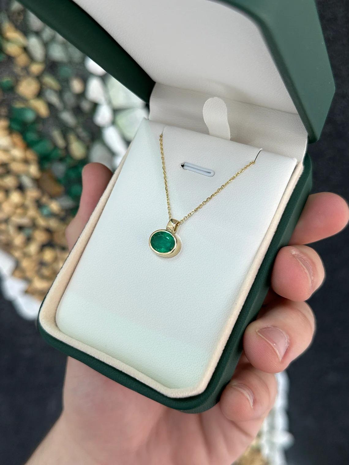 2.20ct 14K Natural Rich Dark Green Oval Cut Solitaire Bezel Pendant Necklace For Sale 3