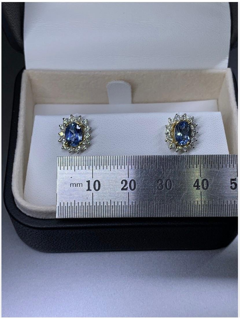 Women's 2.20ct Aquamarine and diamond chunky solitaire studs earrings 18ct yellow gold For Sale