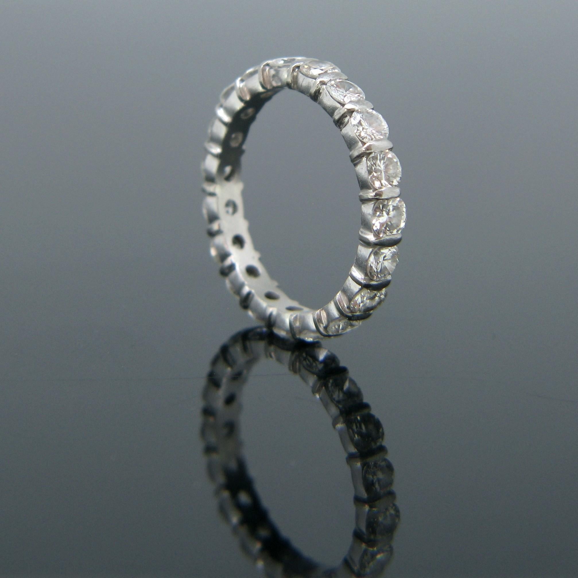 Weight:	3.30gr

Metal:		18kt White Gold

Stones:	19 Diamonds
•	Cut:	Round Cut  
•	Carat Weight:	2.20ct approx. (total) 
•	Colour:	I / J
•	Clarity:	VS/SI

Condition:	Very Good

Hallmarks:	French – Eagle’s head 

Comments:	This lovely eternity ring is
