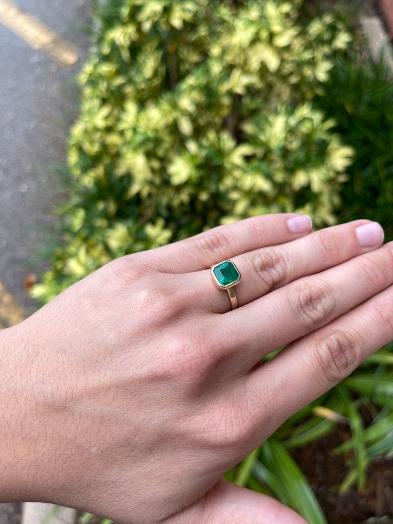 2.20cts Asscher Cut Bezel Set Emerald Solitaire Ring 14K, Emerald Ring 14K en vente 1