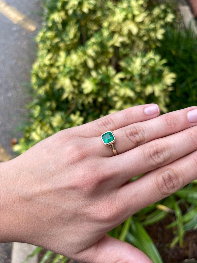2.20cts Asscher Cut Bezel Set Emerald Solitaire Ring 14K, Emerald Ring 14K en vente 2