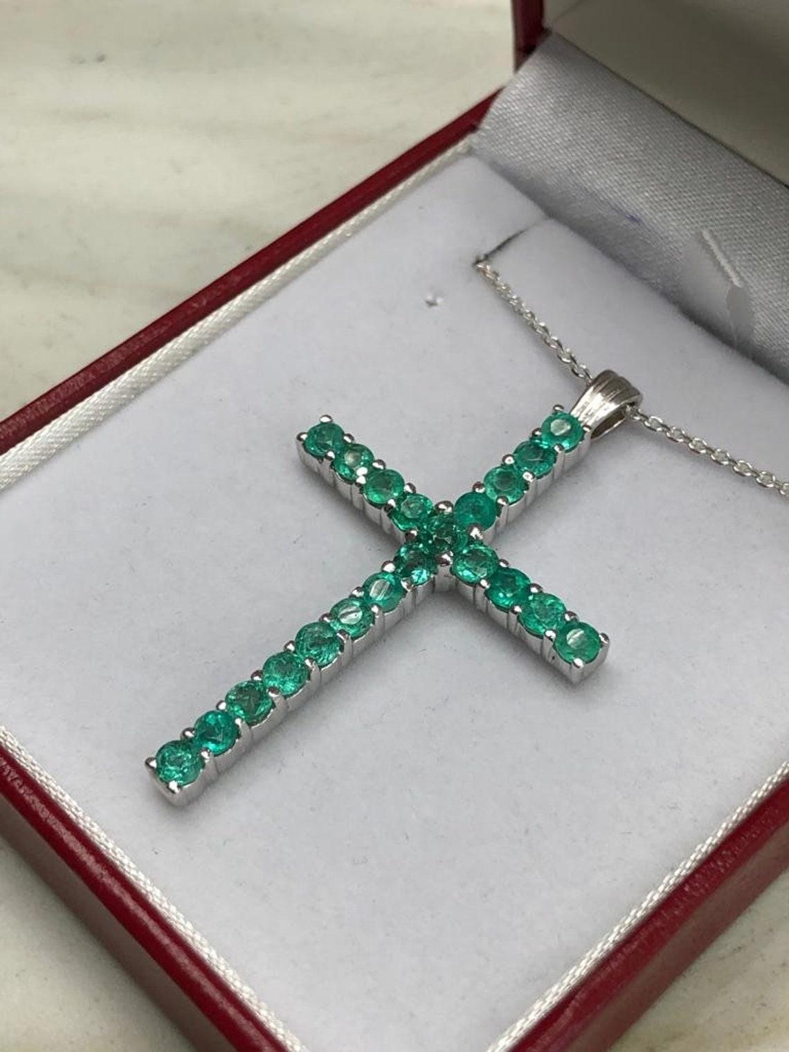 Women's 2.20tcw Men's Gold Emerald Religious Cross Pendant 14K Natural Emerald Cross For Sale