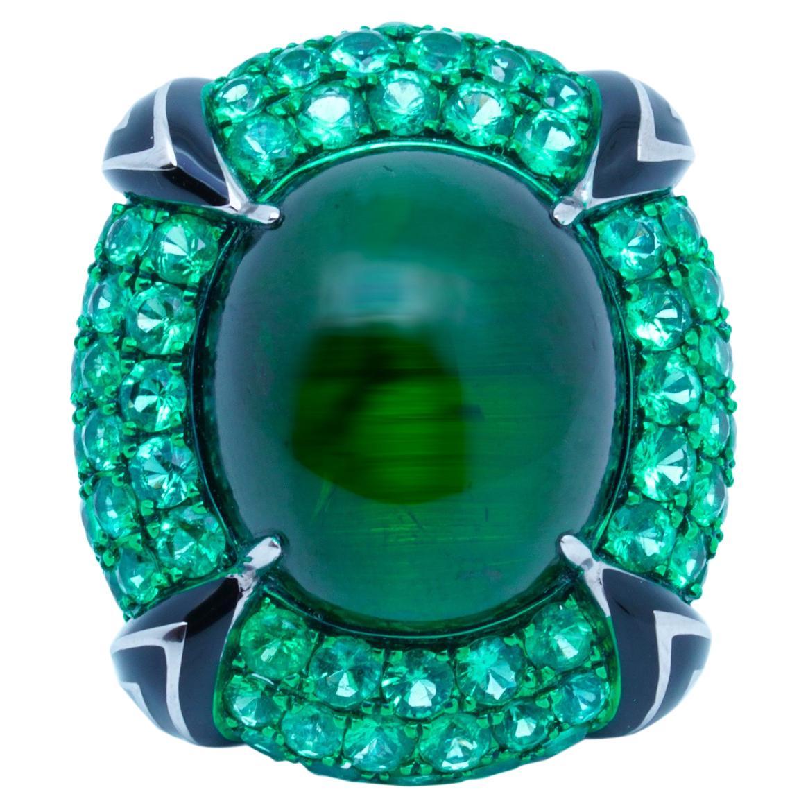 Anillo de turmalina verde ojo de gato y esmeralda de 22,1 quilates, oro blanco de 18 quilates, Austy Lee