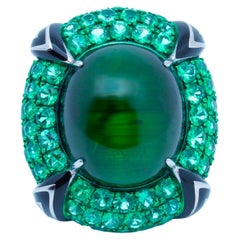 Anillo de turmalina verde ojo de gato y esmeralda de 22,1 quilates, oro blanco de 18 quilates, Austy Lee