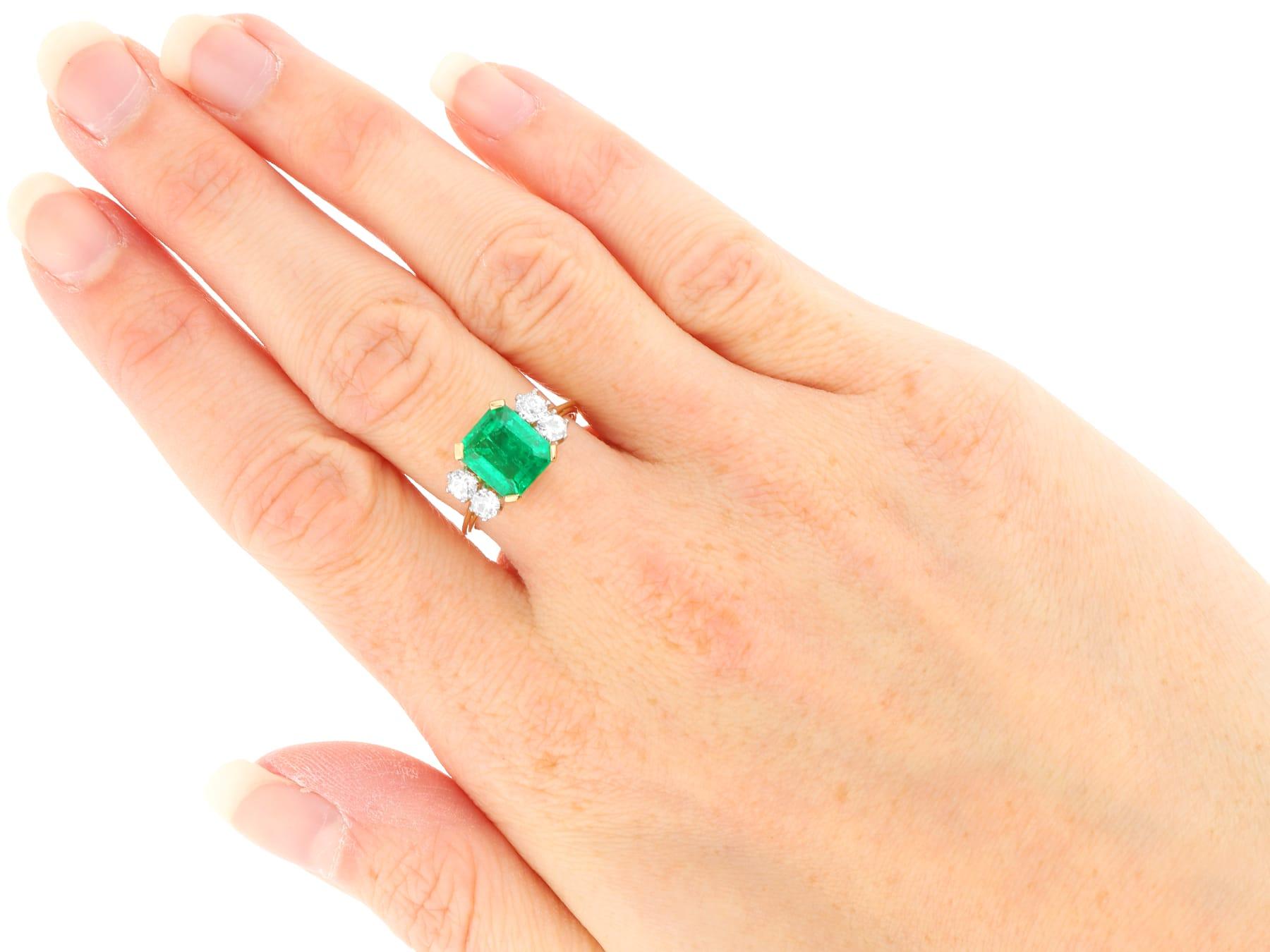 Bague en or jaune 18 carats, émeraude de 2,21 carats et diamants de 0,60 carat, c. 1935 en vente 2