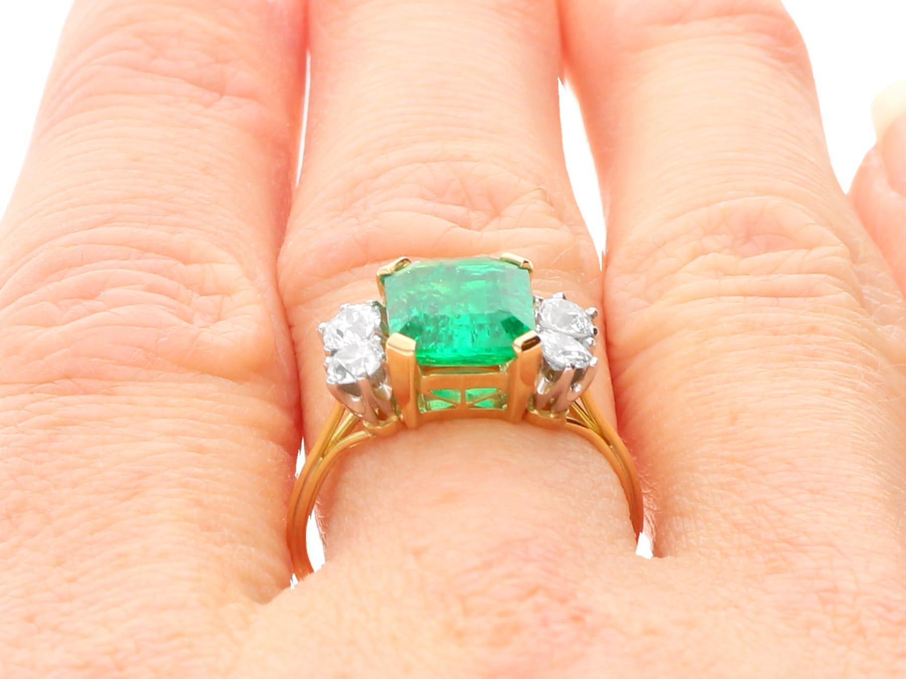 Bague en or jaune 18 carats, émeraude de 2,21 carats et diamants de 0,60 carat, c. 1935 en vente 4
