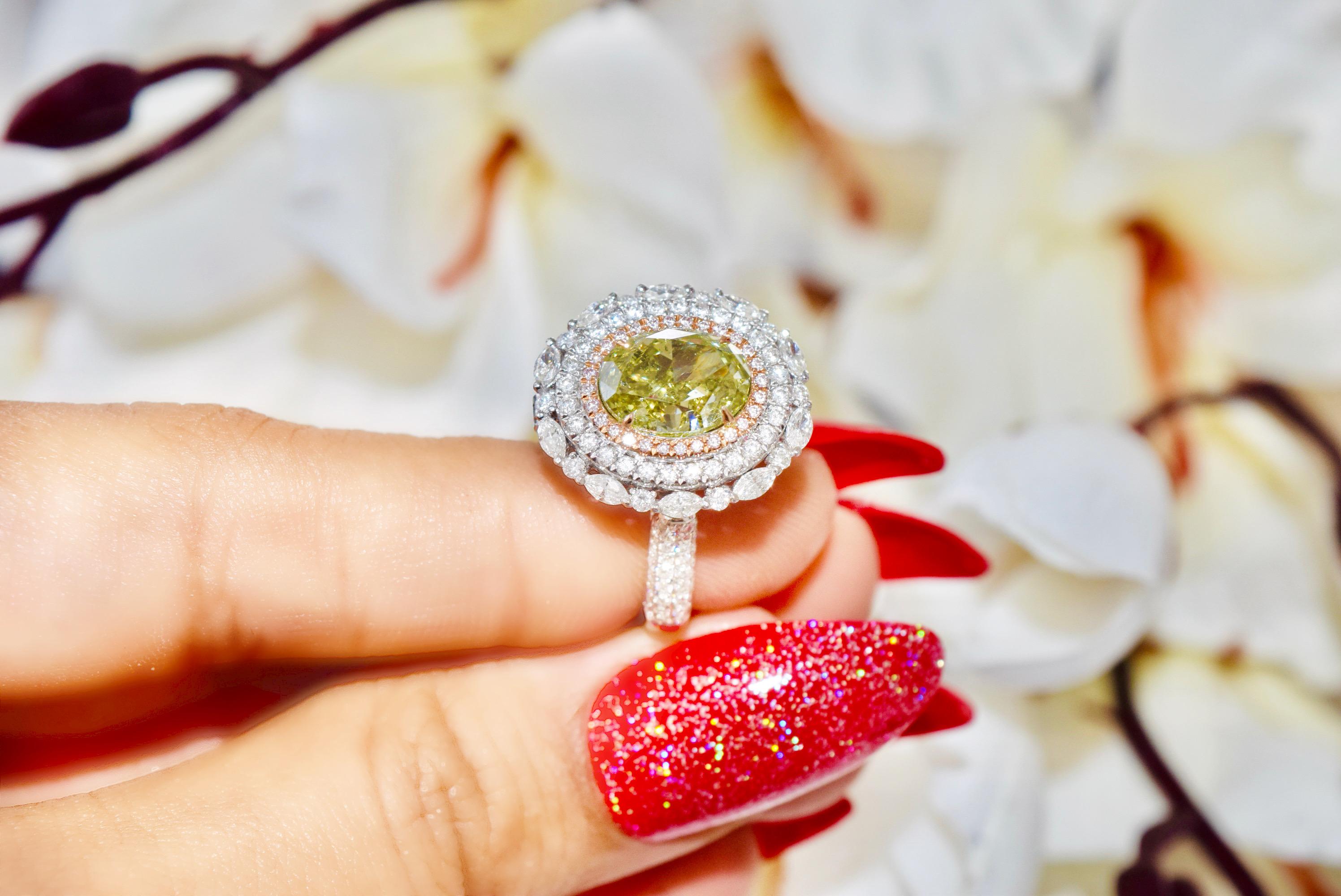 **100% NATURAL FANCY COLOUR DIAMOND JEWELLERY**

✪ Jewellery Details ✪

♦ MAIN STONE DETAILS

➛ Stone Shape: Oval
➛ Stone Color: Fancy Grayish Yellowish Green
➛ Stone Weight: 2.21 carat
➛ Clarity: SI2
➛ GIA certified

♦ SIDE STONE DETAILS

➛ Side