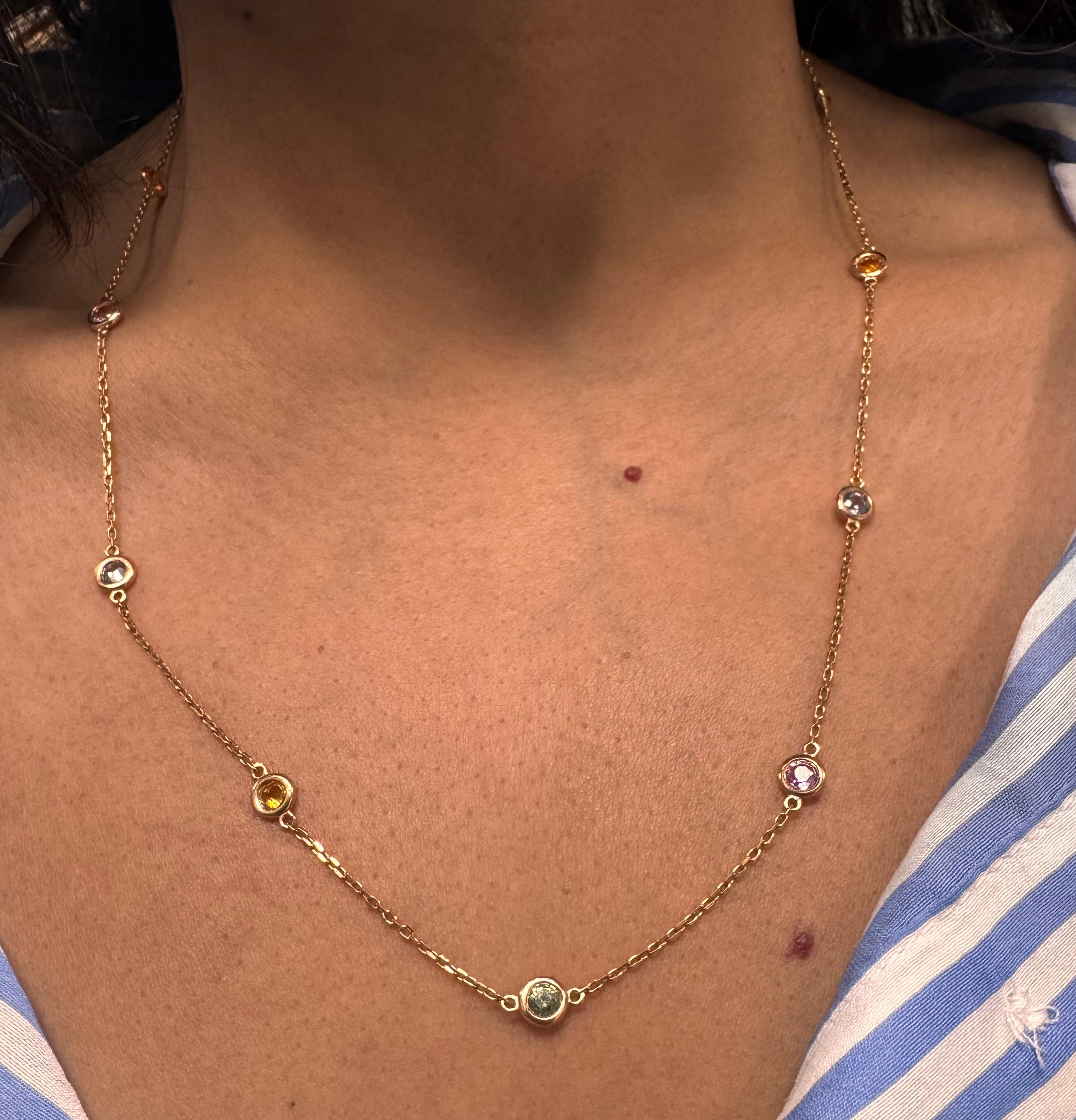  2,21 Karat natürlicher mehrfarbiger Regenbogensaphir nach Yard Rose Gold Kette Halskette

Diese Halskette hat natürliche Multicolor-Saphire mit einem Gewicht von 2,21 Karat.

Hergestellt aus 14 Karat Roségold mit einem Gewicht von etwa 4,8 Gramm.