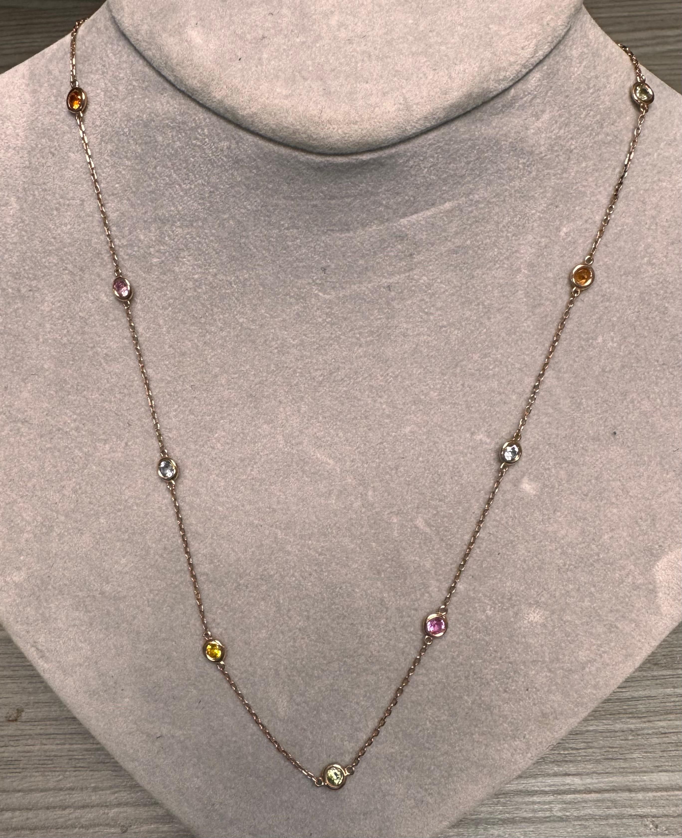 2,21 Karat natürlicher mehrfarbiger Regenbogensaphir nach Yard Rose Gold Kette Halskette (Rundschliff) im Angebot
