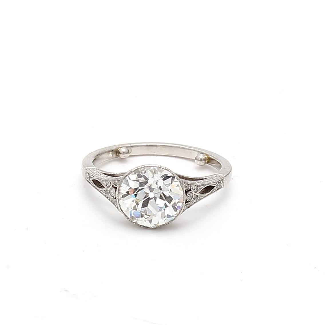 Bague de fiançailles en platine avec diamant taille européenne ancienne de 2,21 carats I VS1 en vente 4