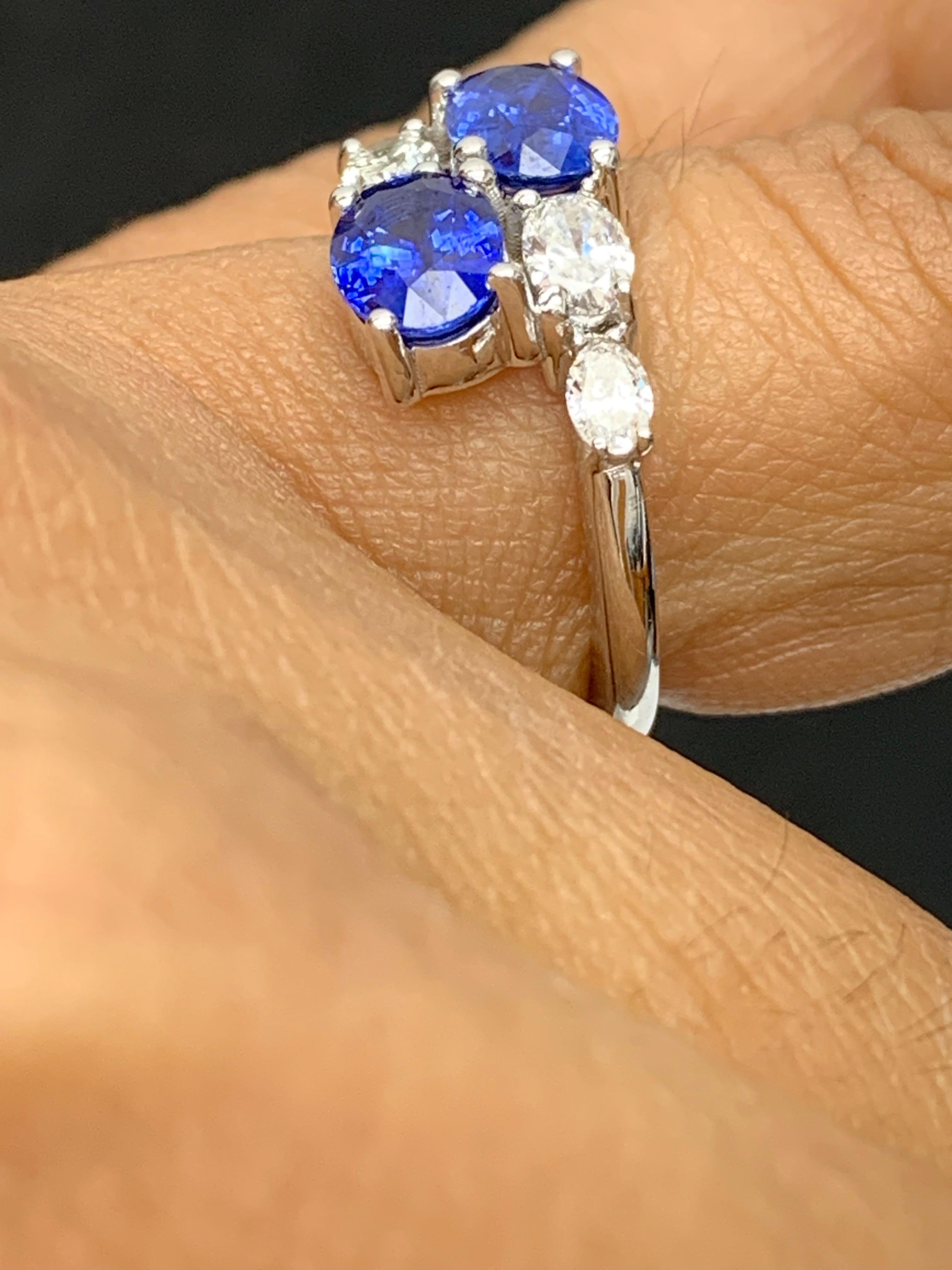 2,21 Karat Ovalschliff Saphir Diamant Toi et Moi Verlobungsring aus 14K Weißgold im Angebot 1