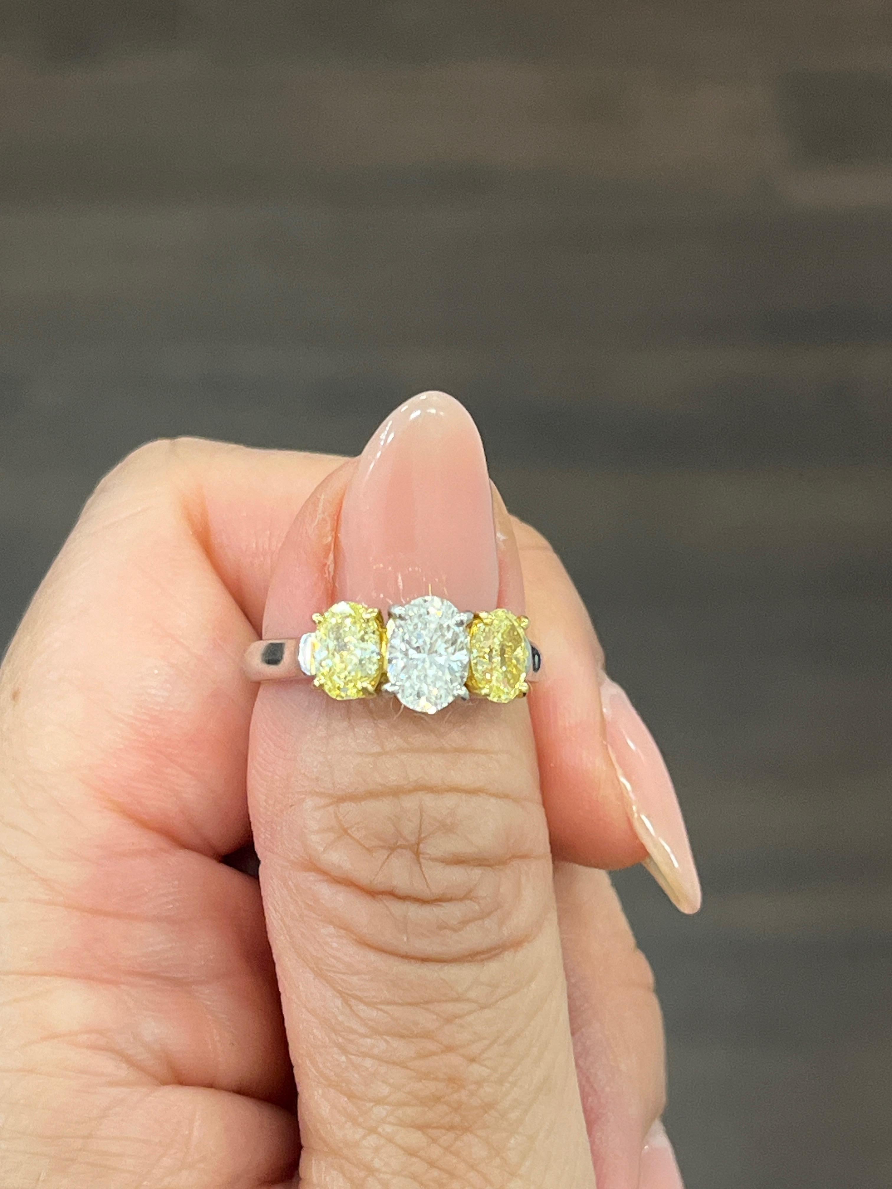 2.21 Carat Three-Stone Oval Yellow & White Diamond Ring In New Condition For Sale In Chicago, IL