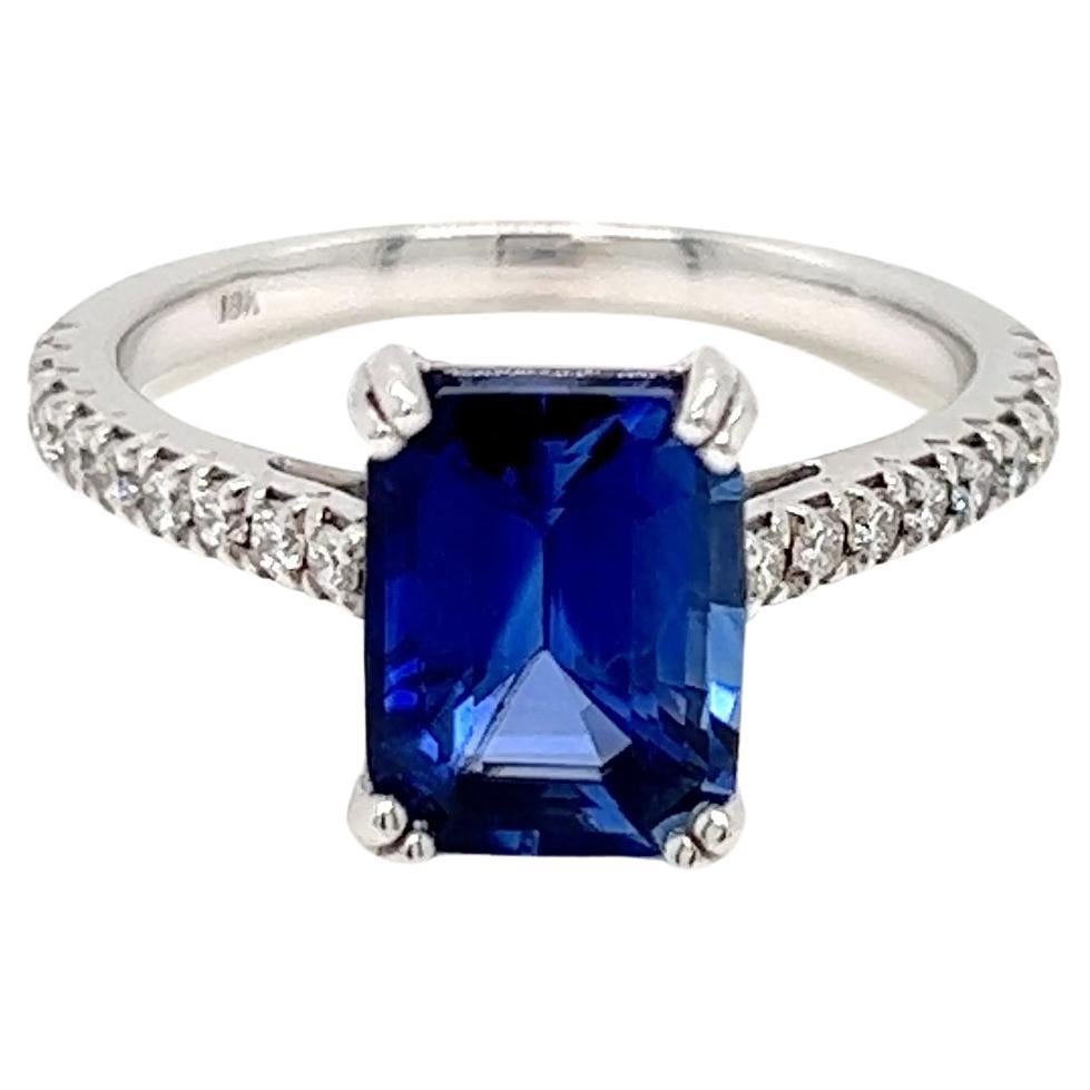 2.75 Carats Emerald Cut Solitaire Sapphire Ring with Diamonds  For Sale