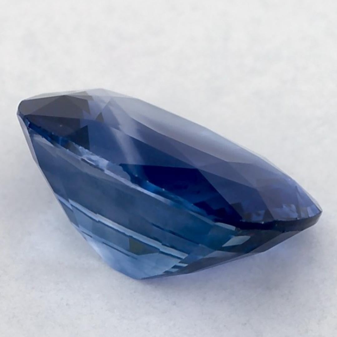 2.21 Karat Blauer Saphir Cushion Loser Edelstein im Angebot 1