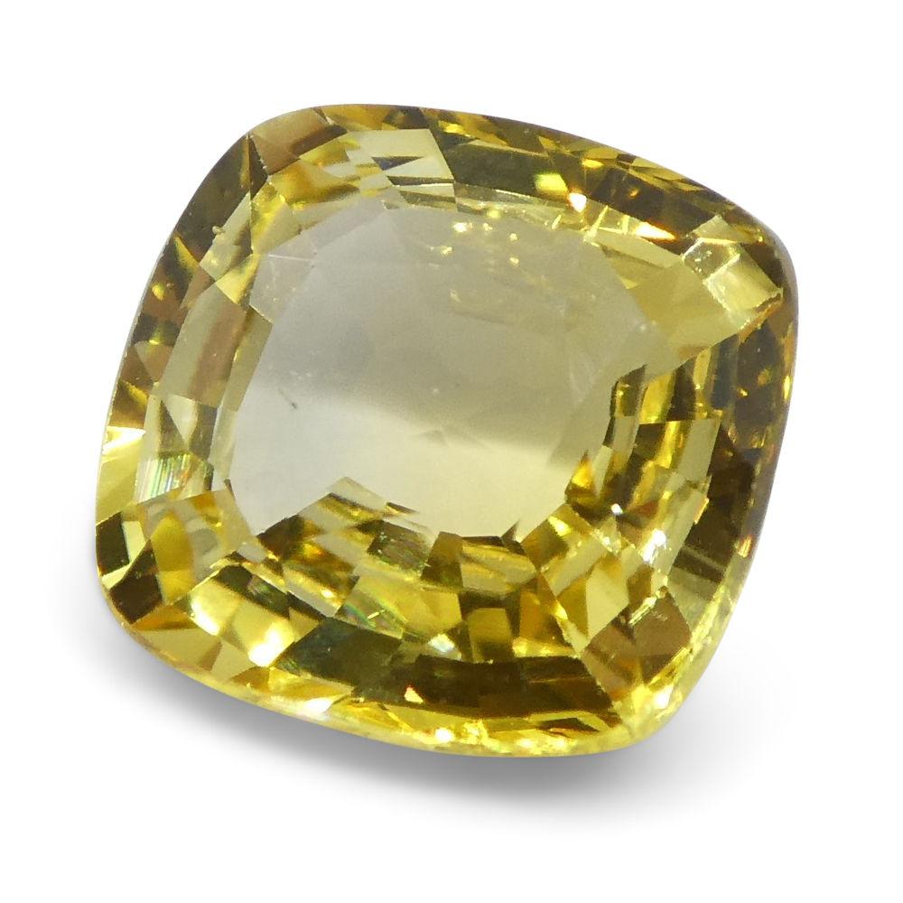 2.21 ct Cushion Yellow Sapphire In New Condition For Sale In Toronto, Ontario