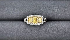 Bague de 2.21 ct jaune naturel et diamant