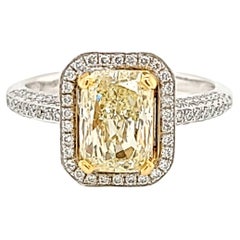 2.21 Light Yellow Radiant Diamond Engagement Ring Set in 18k White Gold 
