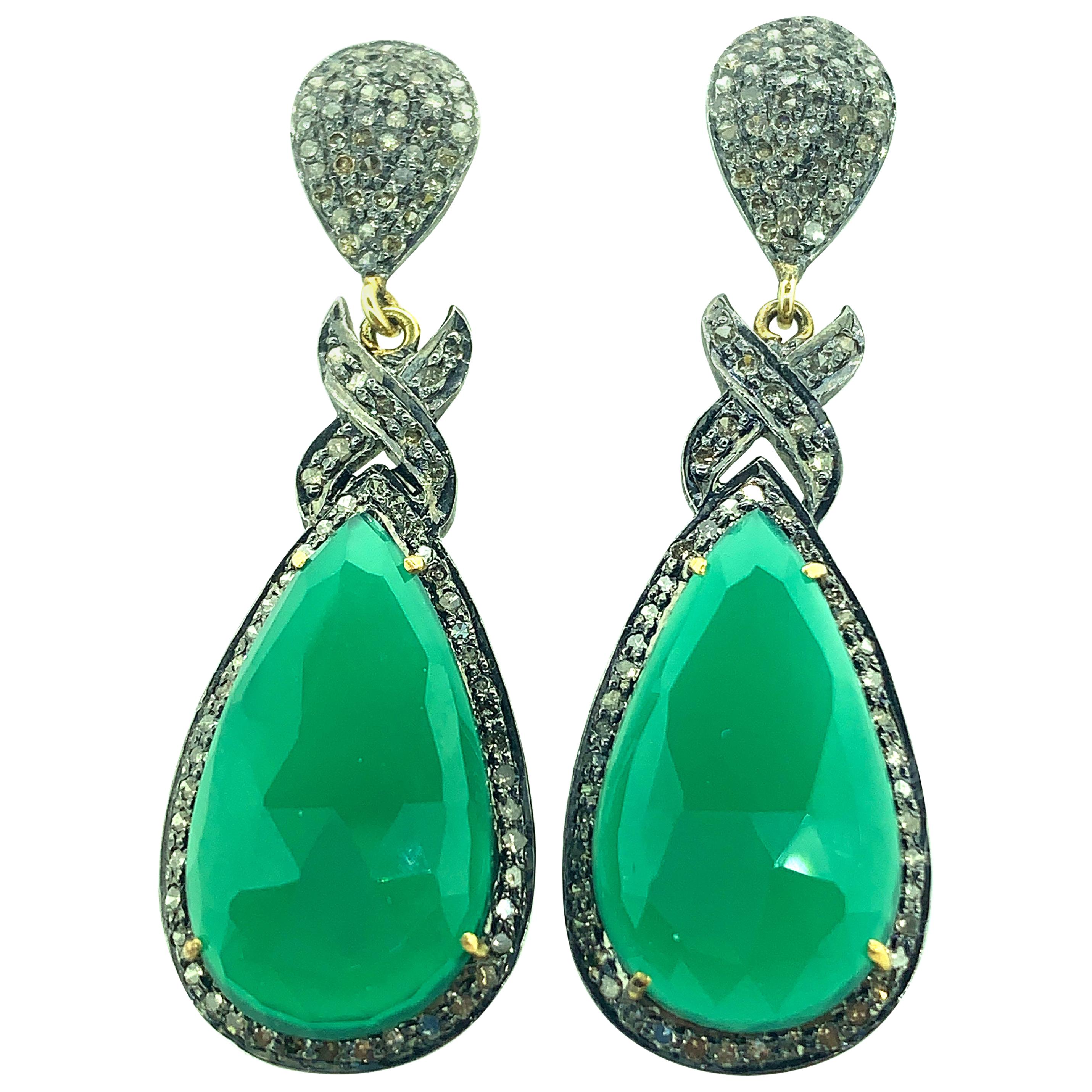 22.10 Ct Green Onyx 4.65 Ct Diamonds Sterling Silver 14k Gold Dangling Earring For Sale