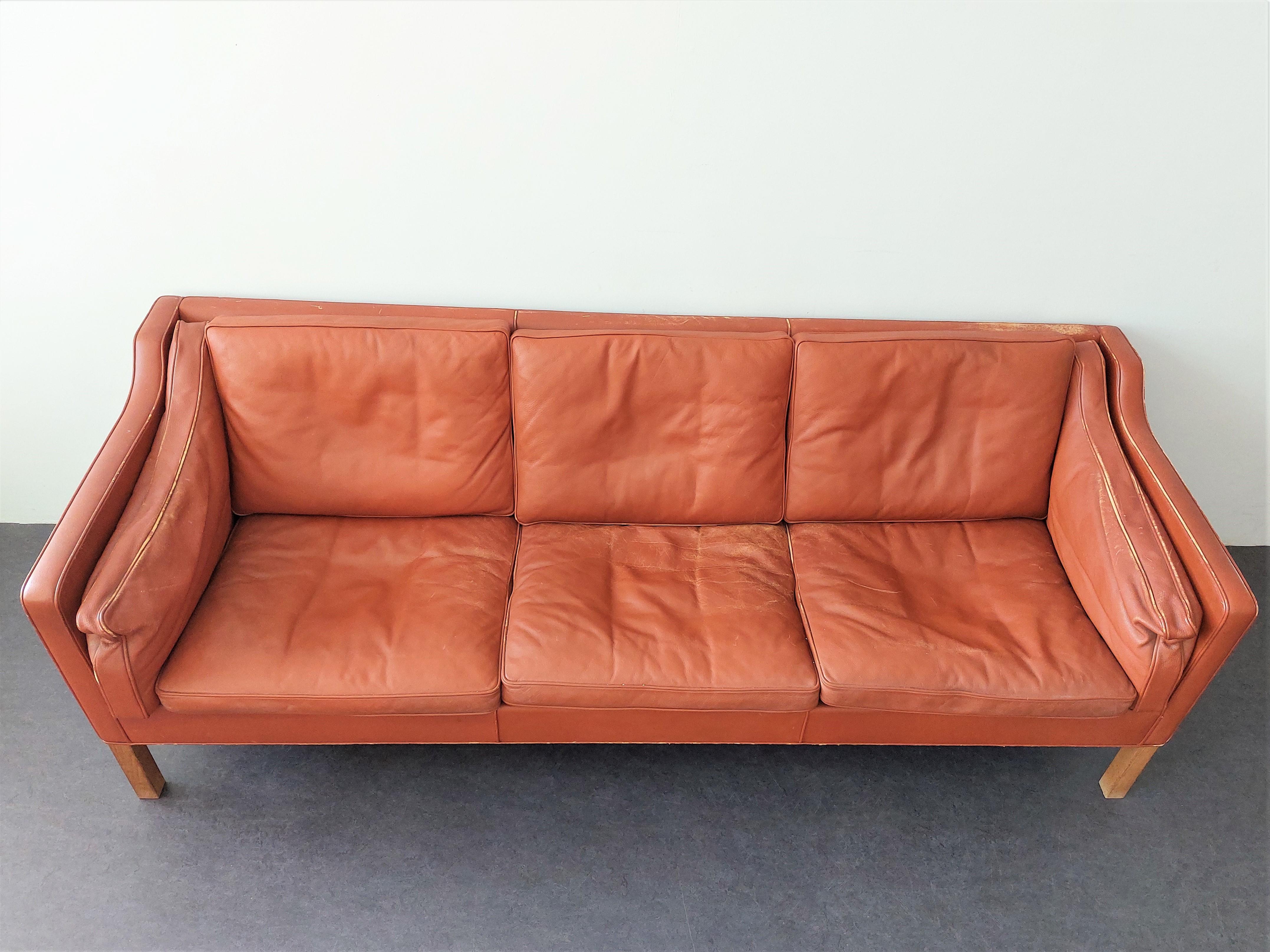 Danish 2213 3-seater leather sofa by Børge Mogensen for Fredericia, Denmark 1962 For Sale