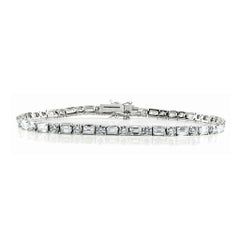 Collar de tenis de oro blanco de 14 quilates con diamantes redondos y talla esmeralda de 22,15 quilates