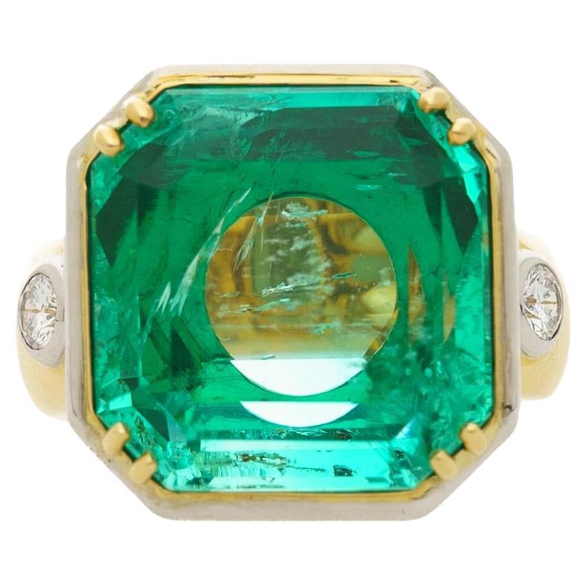 22.18 Carat Colombian Emerald Bezel 18K Gold Vintage Ring For Sale