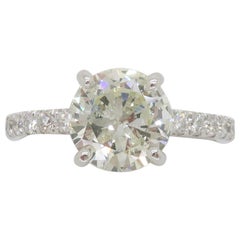 Anillo de compromiso de diamantes redondos de 2,21 ctw en oro blanco de 14k