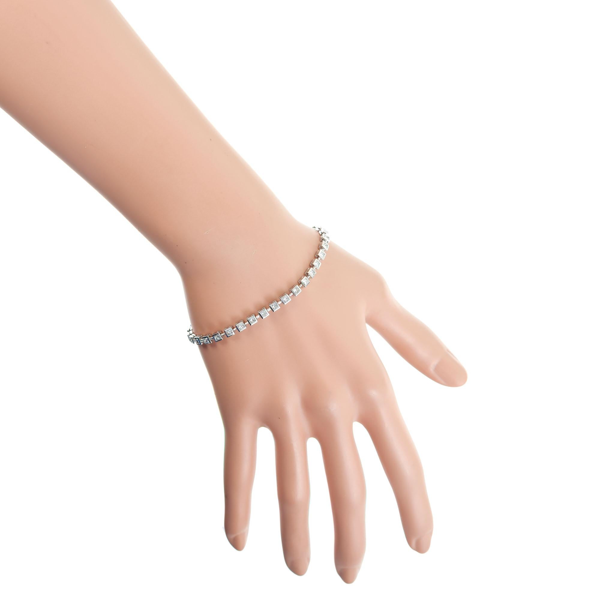 Women's 2.22 Carat Diamond White Gold Bracelet For Sale