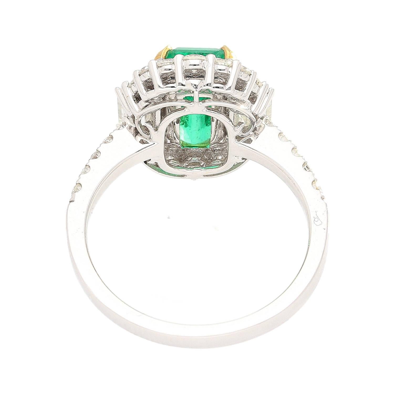 Women's 2.22 Carat Emerald Cut Natural Colombian Emerald & Baguette Diamond Ring For Sale