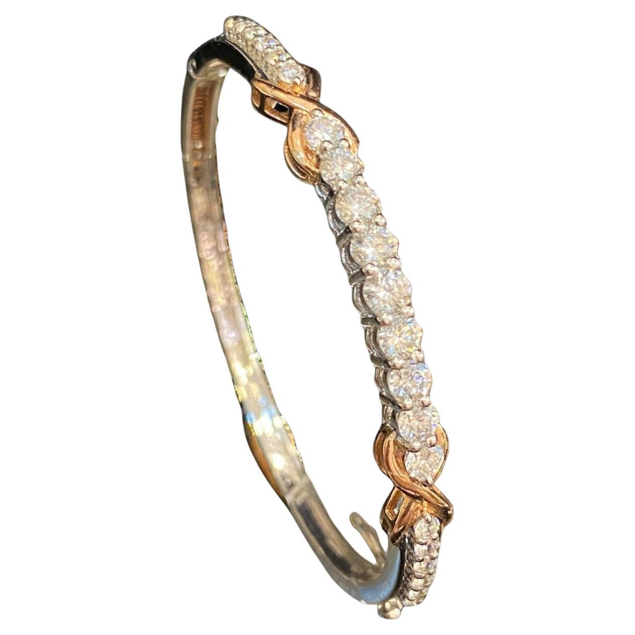 2.22 Carat F/VS1 Round Brilliant Diamond Statement Bracelet in 18K White Gold