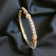 2,22-Karat-Statement-Armband mit runden Brillanten (F/VS1) aus 18-karätigem Weißgold