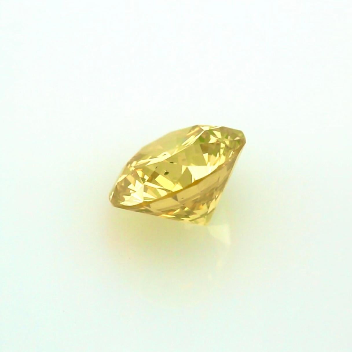 Diamante brillante redondo verde-amarillo intenso de 2,22 quilates - Certificado GIA en venta 4