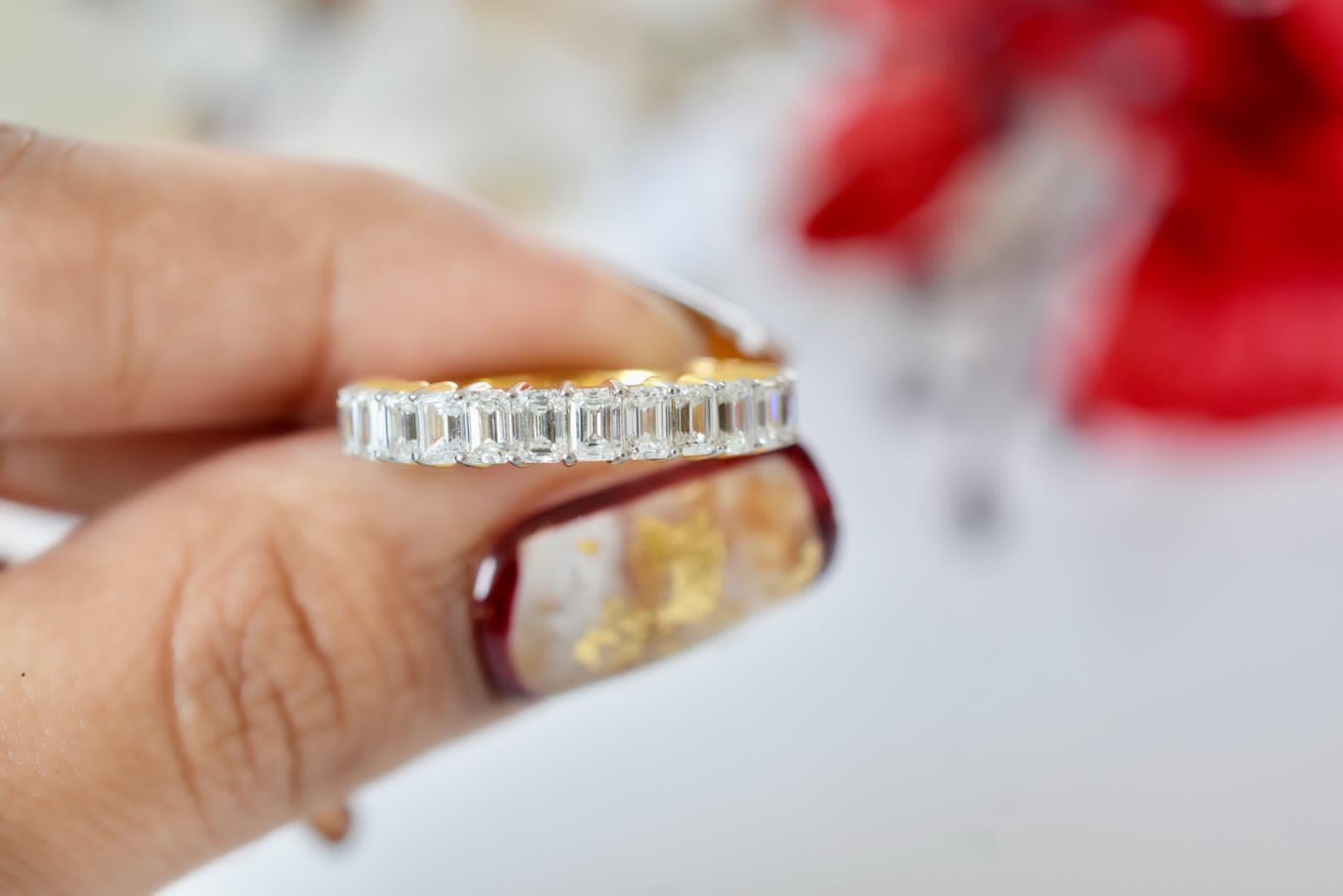 Women's or Men's 2.22 Carat G-H Colour VS Clarity Diamond For Sale