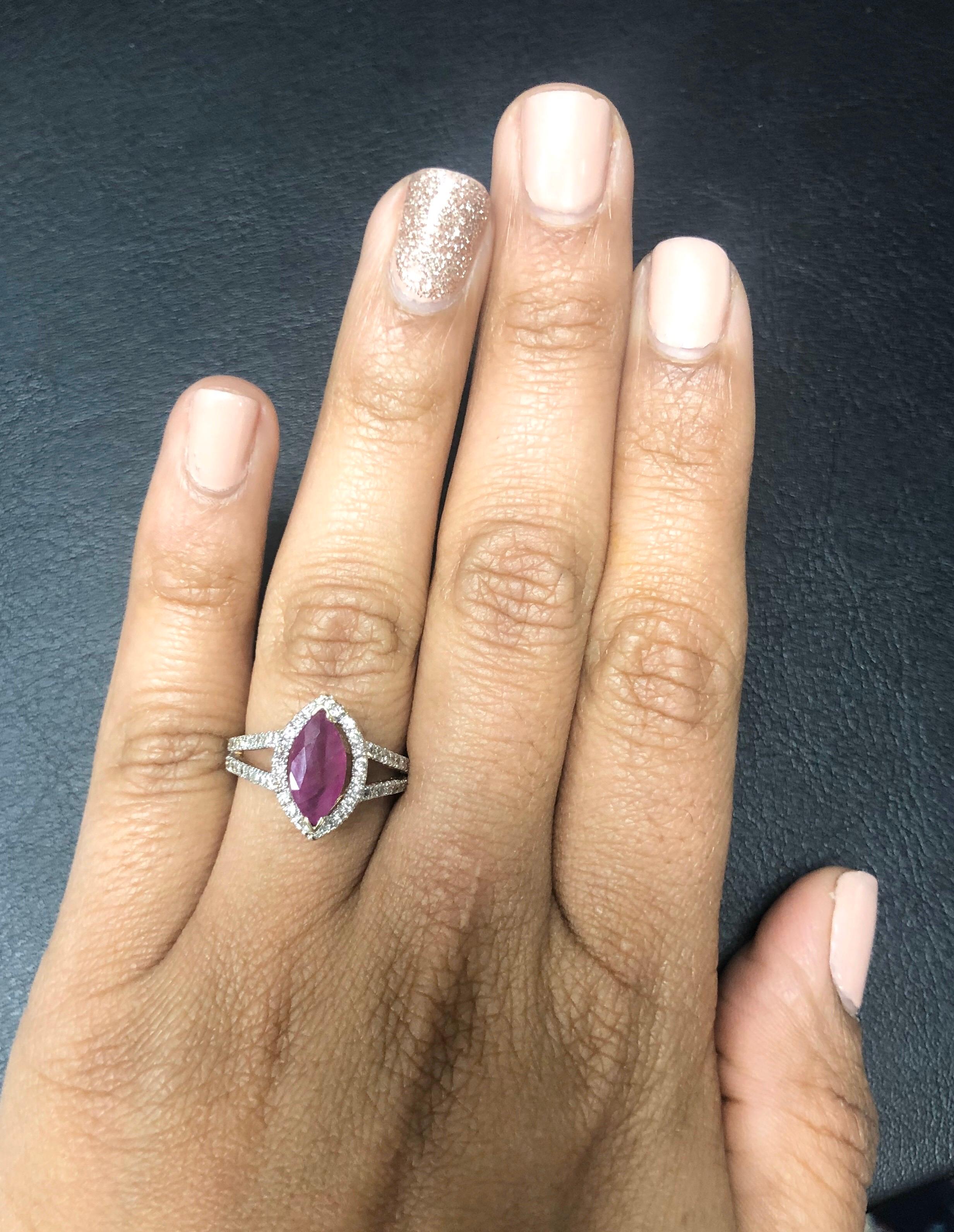 Verlobungsring mit Rubin, Rubin und Diamant aus 14 Karat Weißgold im Zustand „Neu“ im Angebot in Los Angeles, CA