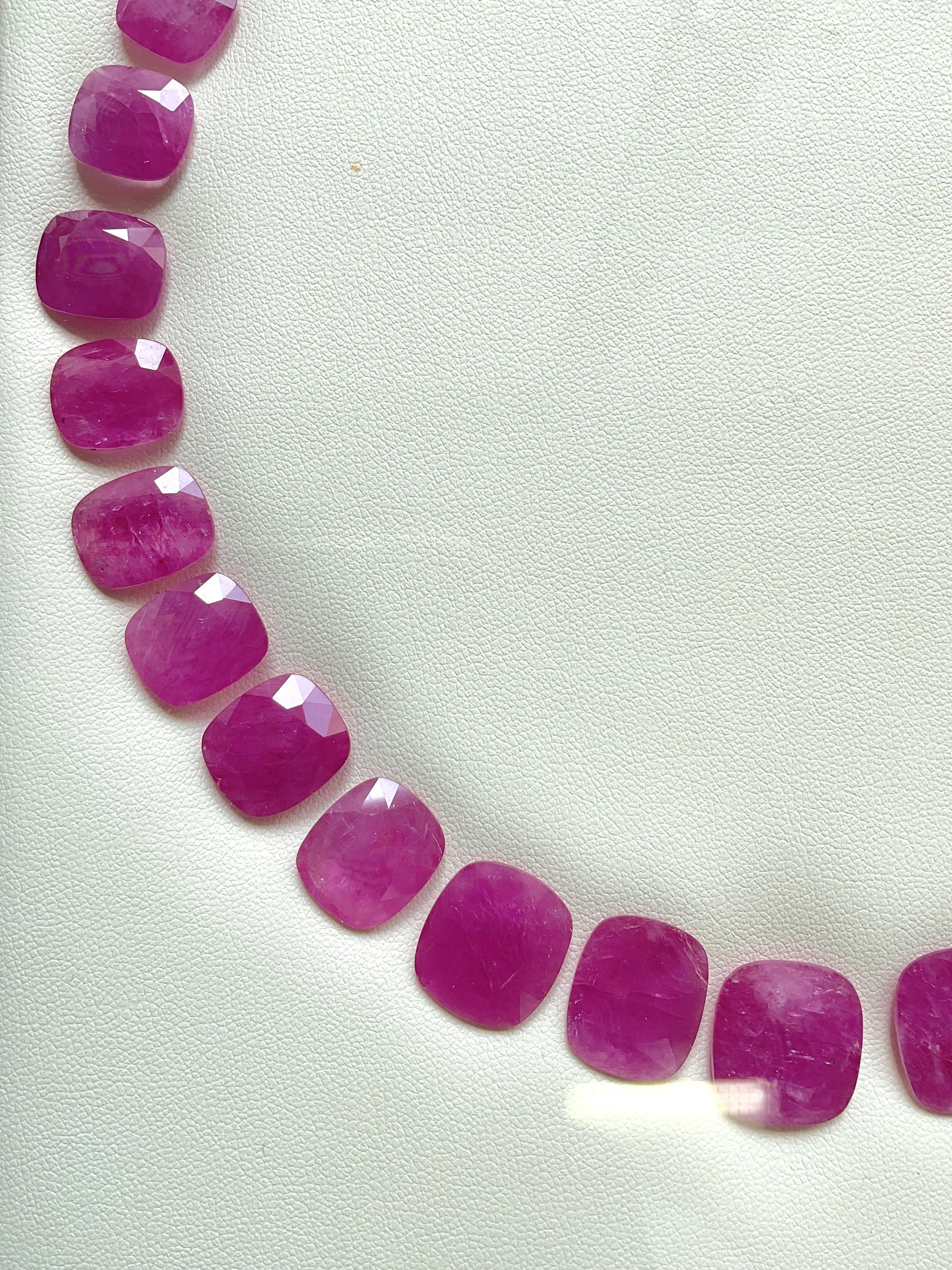 222,27 quilates rubí Mozambique piedra tallada cojín 33 Piezas disposición calentado natural Corte cojín en venta