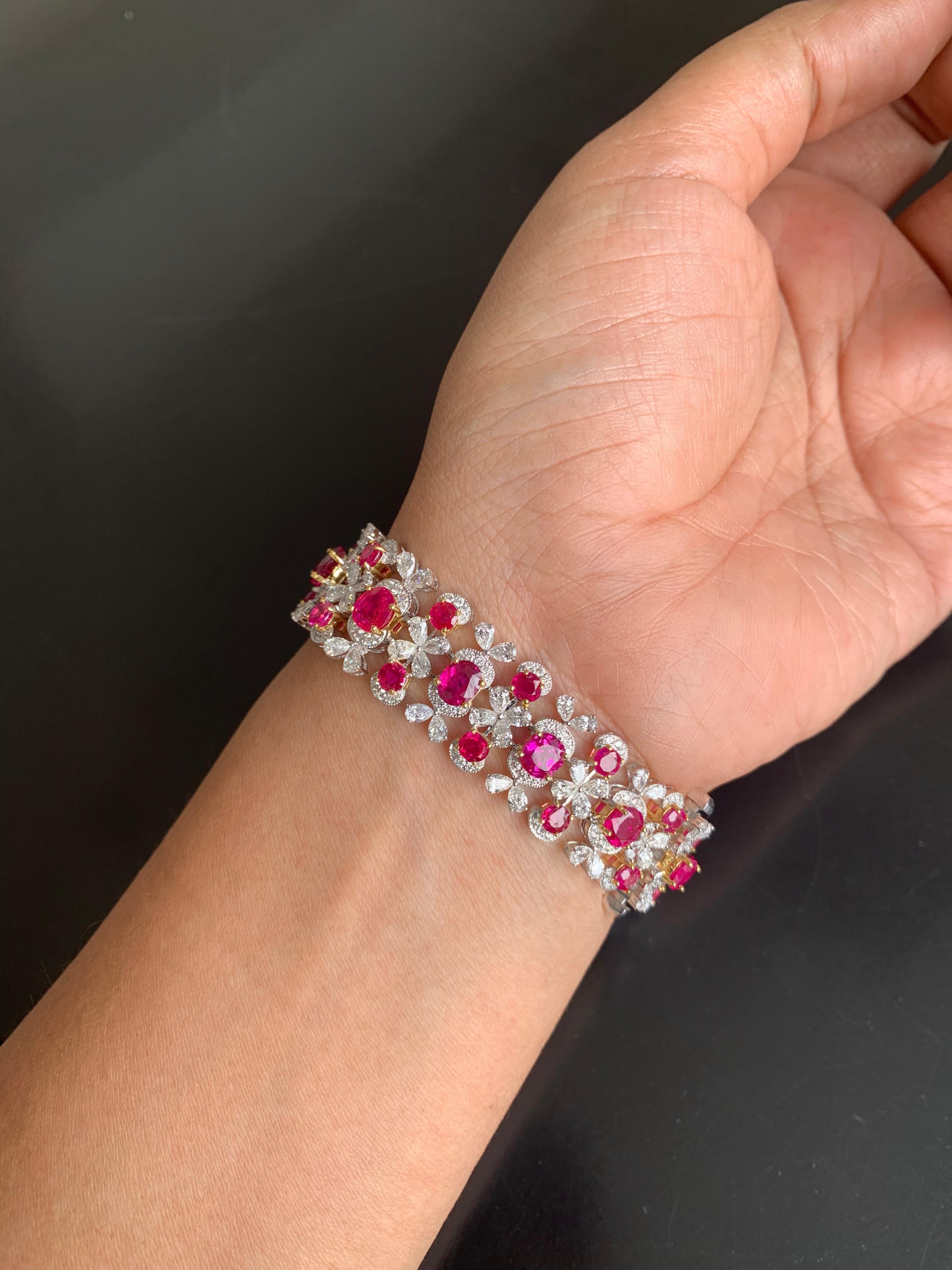 22,25 Karat Burma No Heat Rubin und Diamant-Armband in 18 Karat Weißgold (Ovalschliff) im Angebot