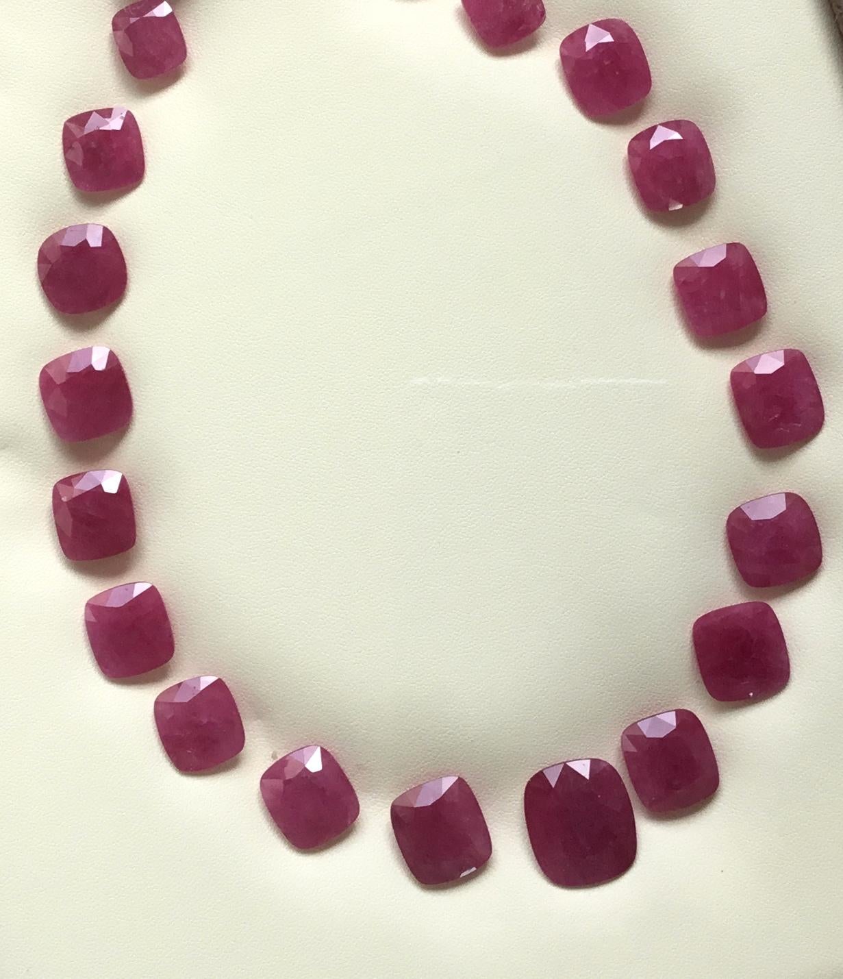 222.53 Carats Ruby Mozambique Cushion Faceted Cutstone Layout Heated Natural Gem Neuf - En vente à Jaipur, RJ