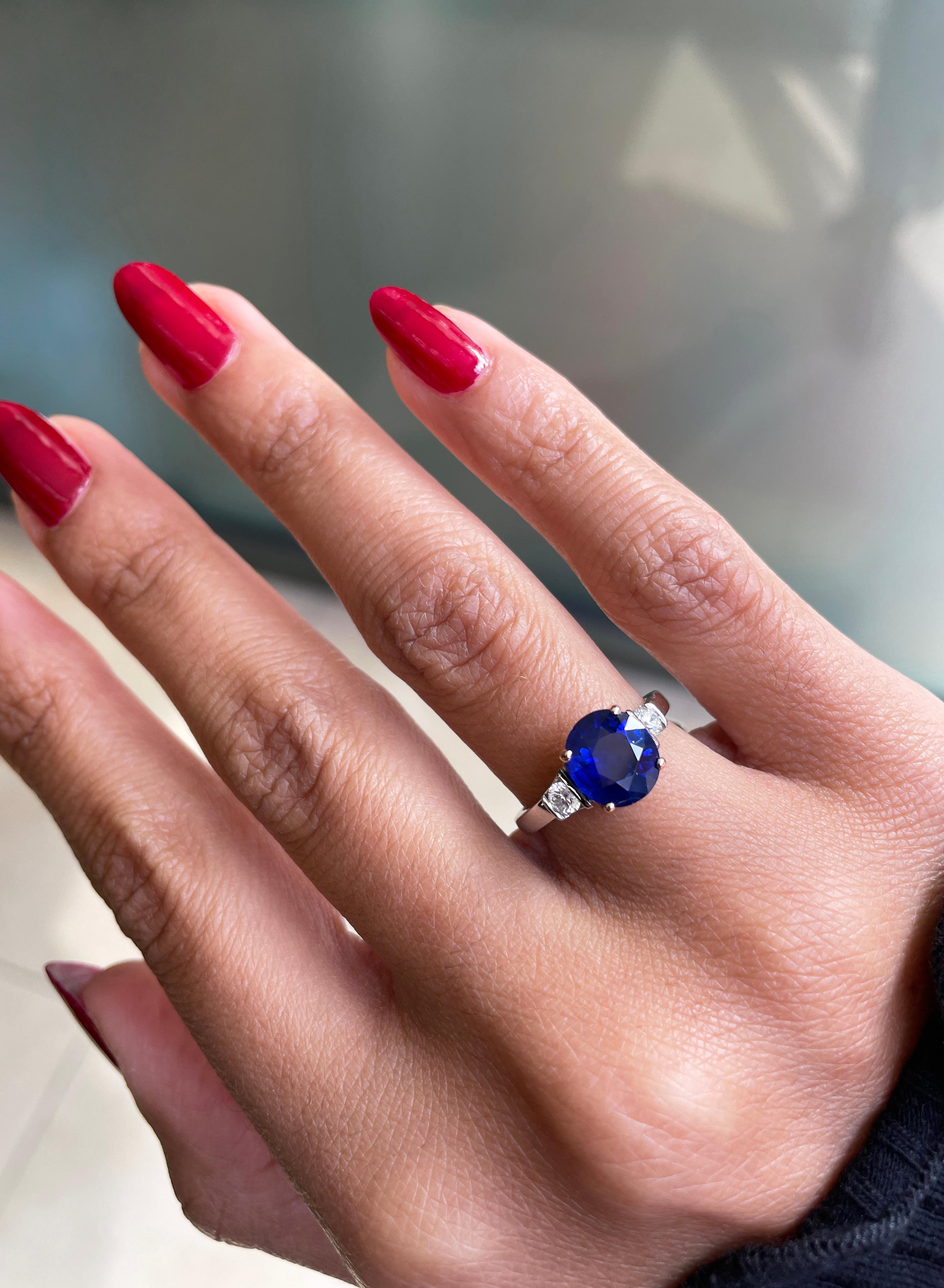 Verlobungsring aus Platin und Roségold mit 2,22 Karat blauem Saphir und Diamant im Angebot 1