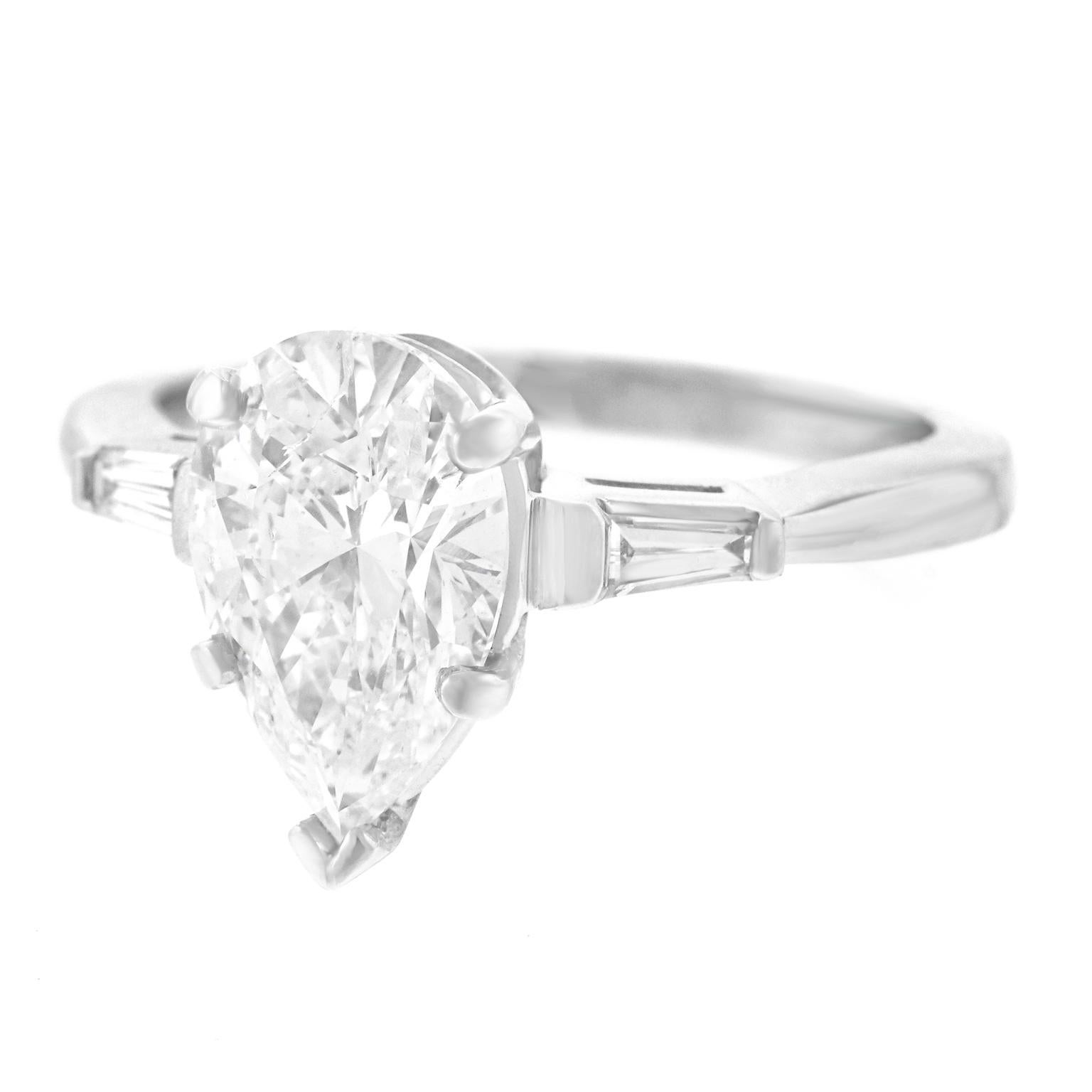 2.23 Carat D Color Platinum Engagement Ring GIA Report im Zustand „Hervorragend“ in Litchfield, CT