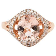 Sunita Nahata Morganite 2.23ct. Anello fantasia in oro rosa 18 carati con diamante.