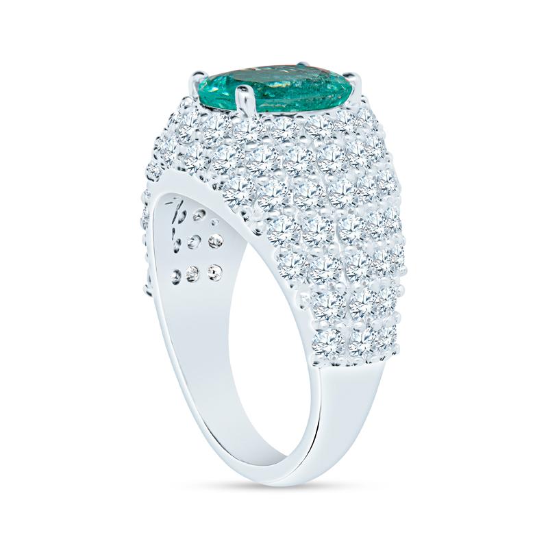2.23 Carat Oval Cut Paraiba Tourmaline & Diamond 18 Karat White Gold Ring In New Condition For Sale In Houston, TX