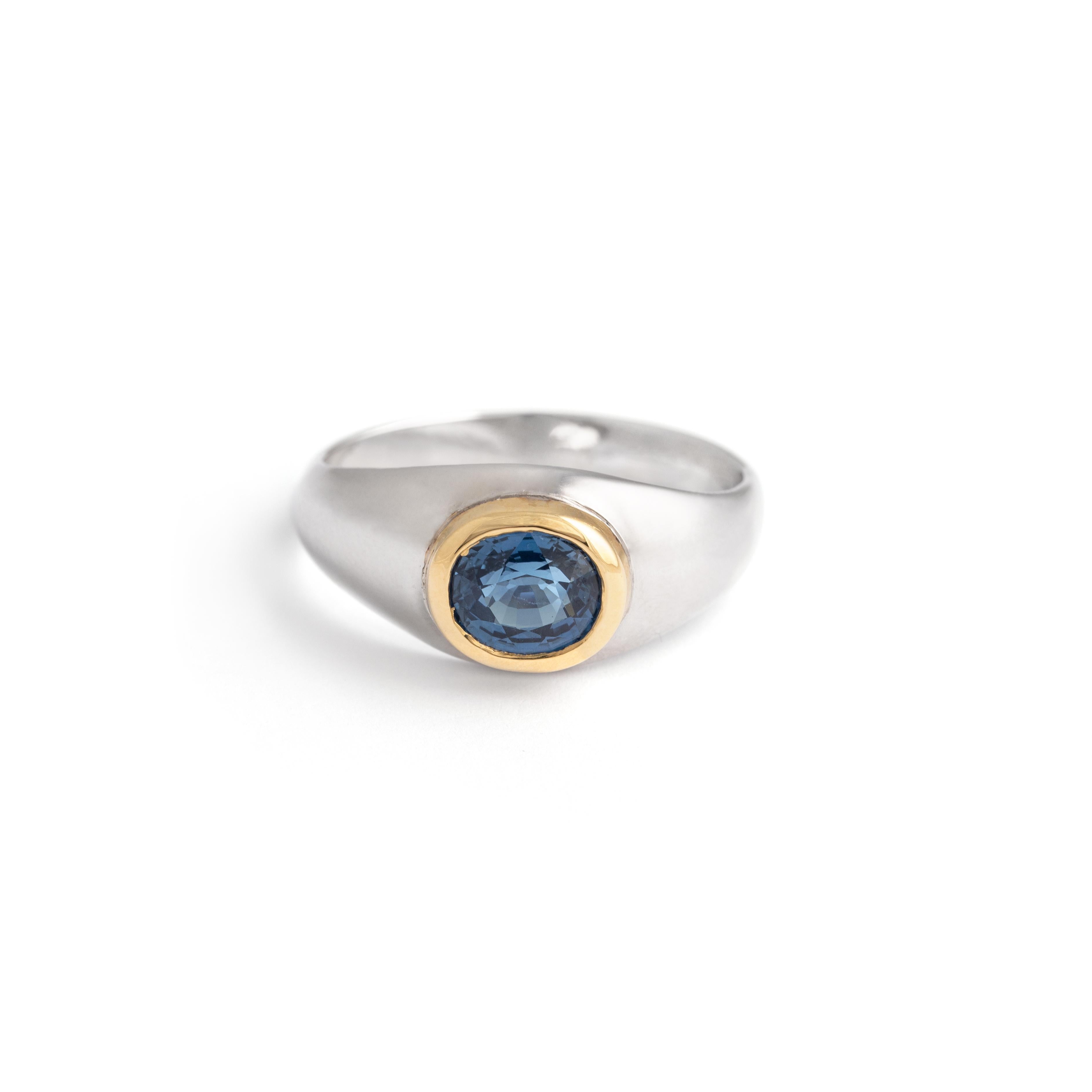 Sapphire 2.23 Carat mounted on 8.14 gr. white gold ring.
Swiss laboratory certificate.
Gross weight: 8.51 grams.
Size: 68.
