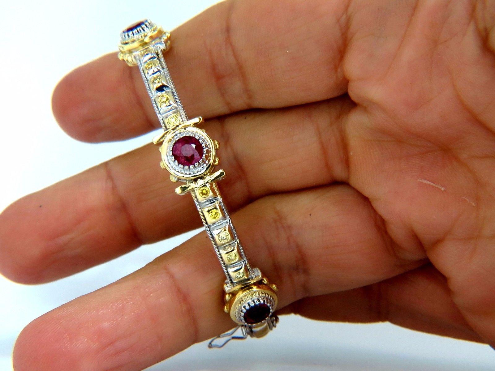 Revival Bracelet jonc en or 14 carats avec diamants jaunes et rubis naturel de 2,23 carats, style espagnol/gothique en vente