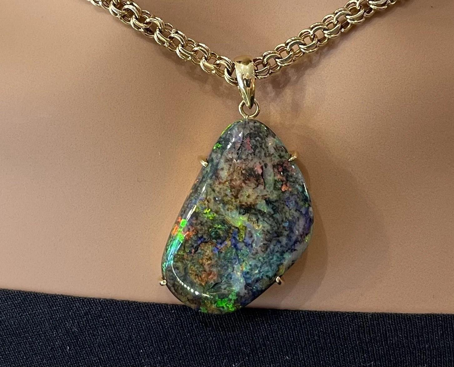 Women's 22.31 ct Boulder Opal Pendant Necklace in 18k & 14k Yellow Gold For Sale