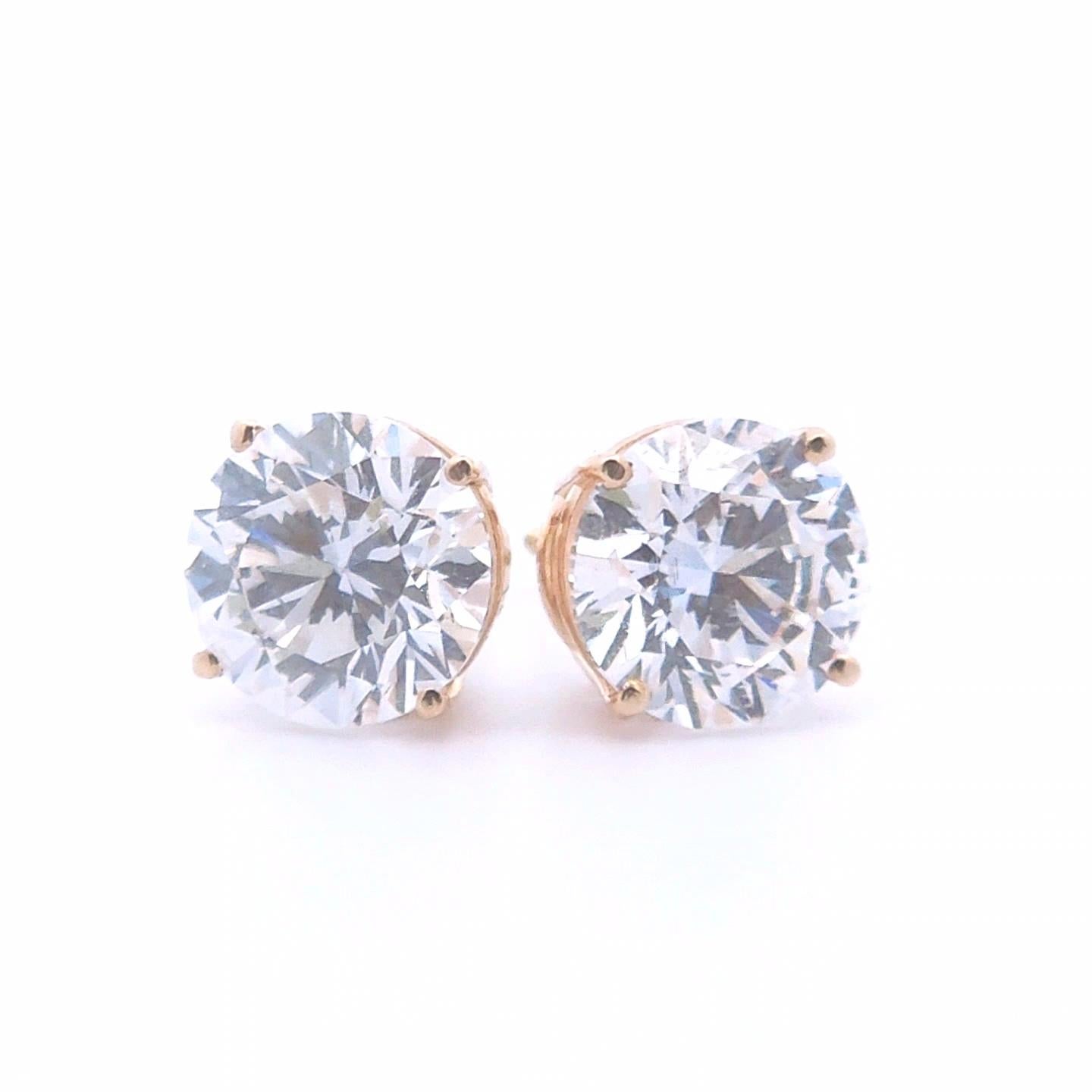 2.23ct Round Diamond Stud Earrings in 14k Gold In New Condition For Sale In Tustin, CA