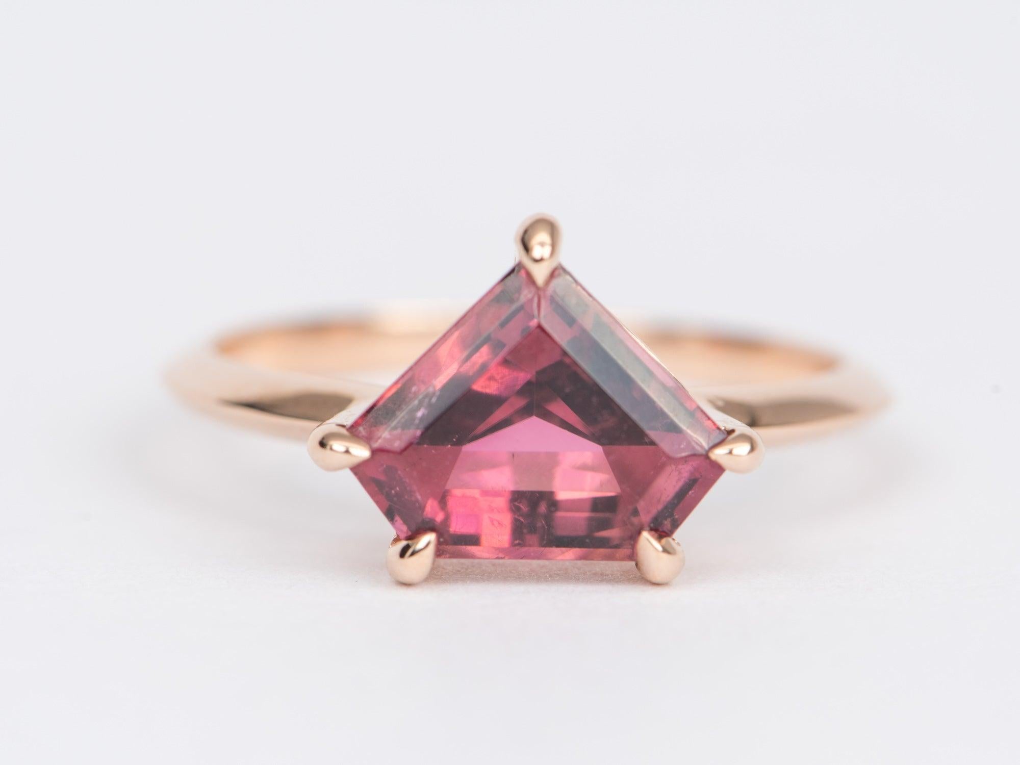 ♥ Solid 14k yellow gold ring set with a beautiful shield-shaped tourmaline
♥ Gorgeous pink red color!
♥ The item measures 9.8mm in length, 12.1mm in width, and stands 5.9mm from the finger

♥ US Size 7 (Free resizing up or down 1 size)
♥ Band width: