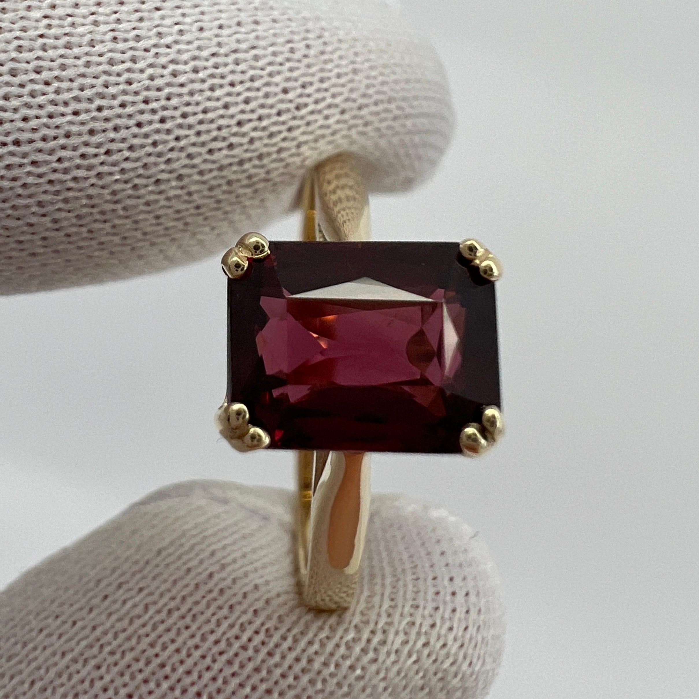 2.23ct Vivid Pink Purple Rhodolite Garnet Emerald Cut Yellow Gold Solitaire Ring In New Condition In Birmingham, GB